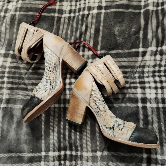 Freebird by steven bonnie sz 10 - Picture 4 of 6